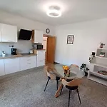 Novi Prostrani U Strogom Centru Pule Апартаменты