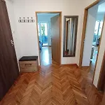 Novi Prostrani U Strogom Centru Pule Апартаменты Пула