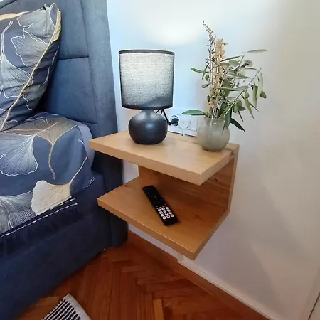 Novi Prostrani U Strogom Centru Pule Pola