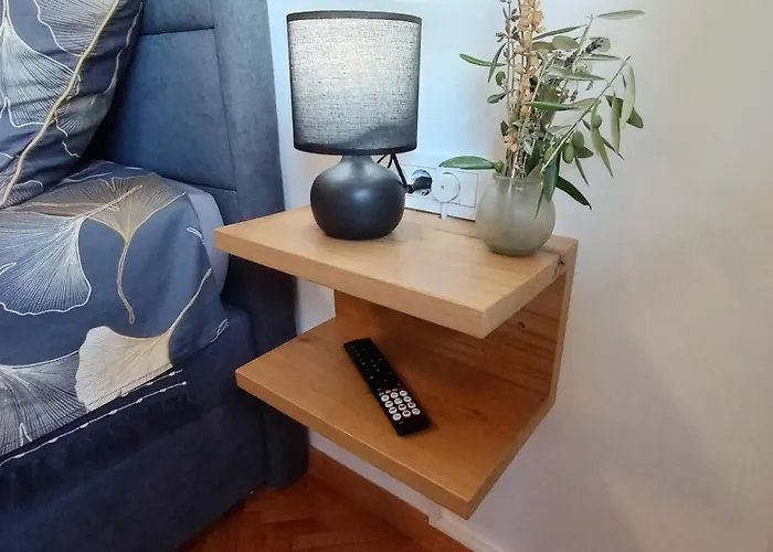 Novi Prostrani U Strogom Centru Pule Пула